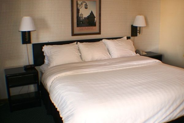 THE BAVARIAN INN (Custer)